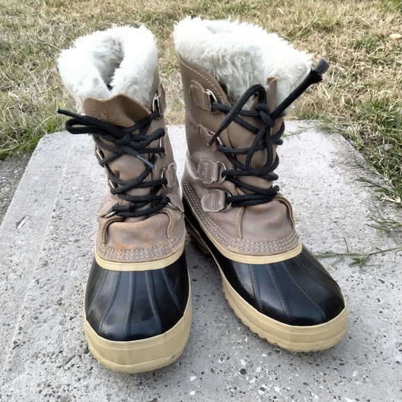Sorel boots - Picture 2 of 11